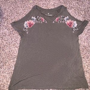 american eagle cold shoulder top